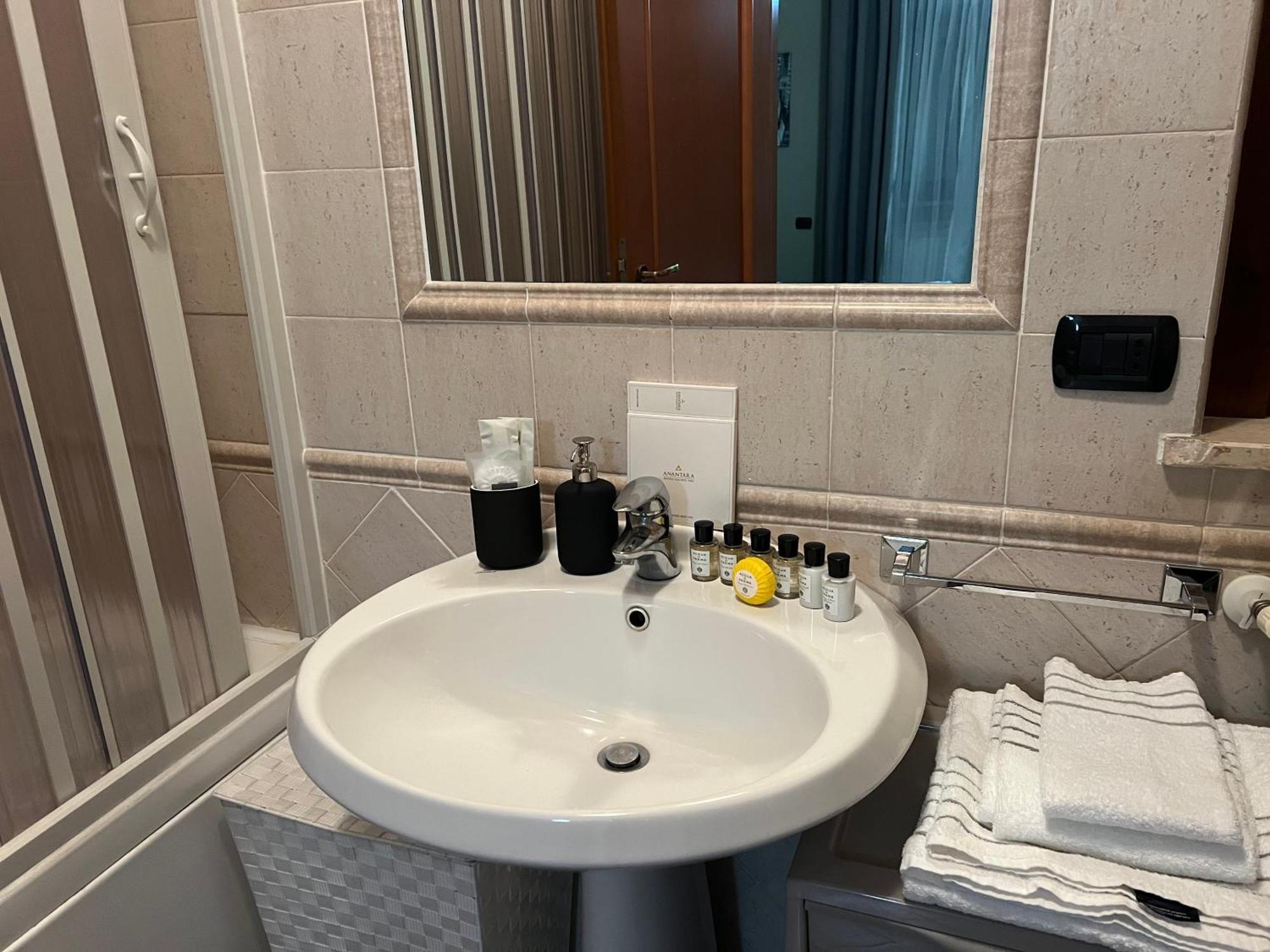폰테 갈레리아 Charme & Relax - Fiera Di Roma - Fiumicino Airport 아파트 외부 사진